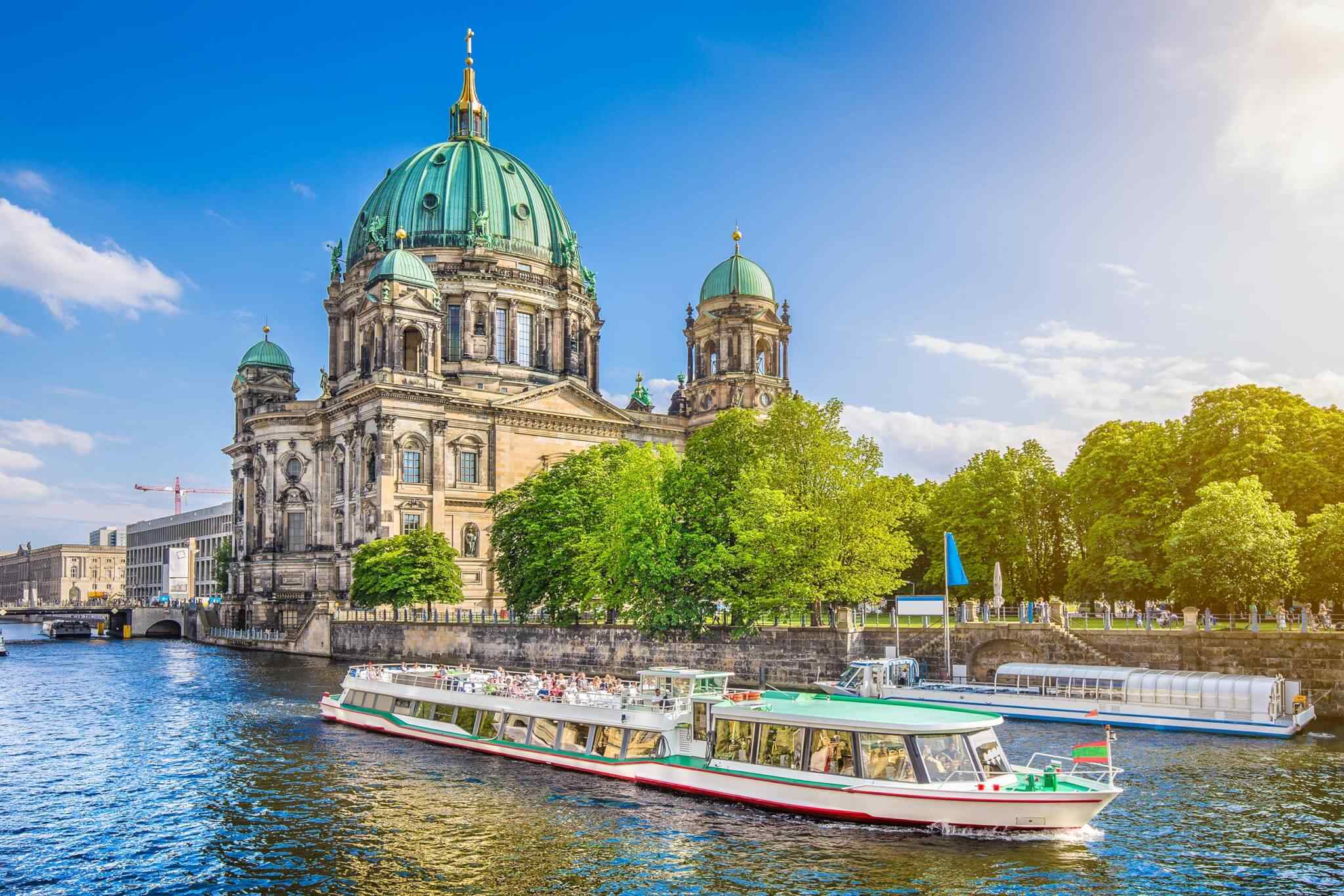 https://wondertravel.ec/wp-content/uploads/2018/09/destination-berlin-02.jpg